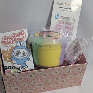 Colorful Easter 🐰 🐣 Gift Box with Blind Box Figure Bracelet and Nail Stickers